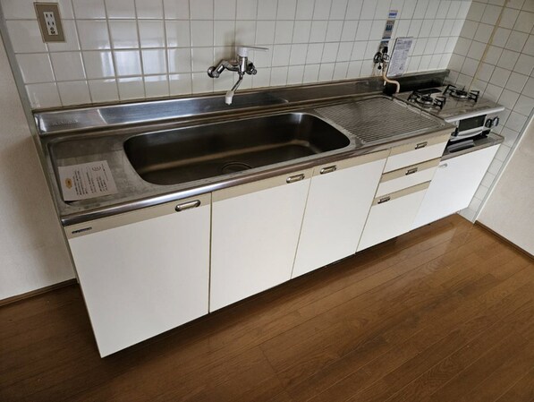 姫路駅 バス13分 広嶺中学校下車:停歩3分 2階の物件内観写真